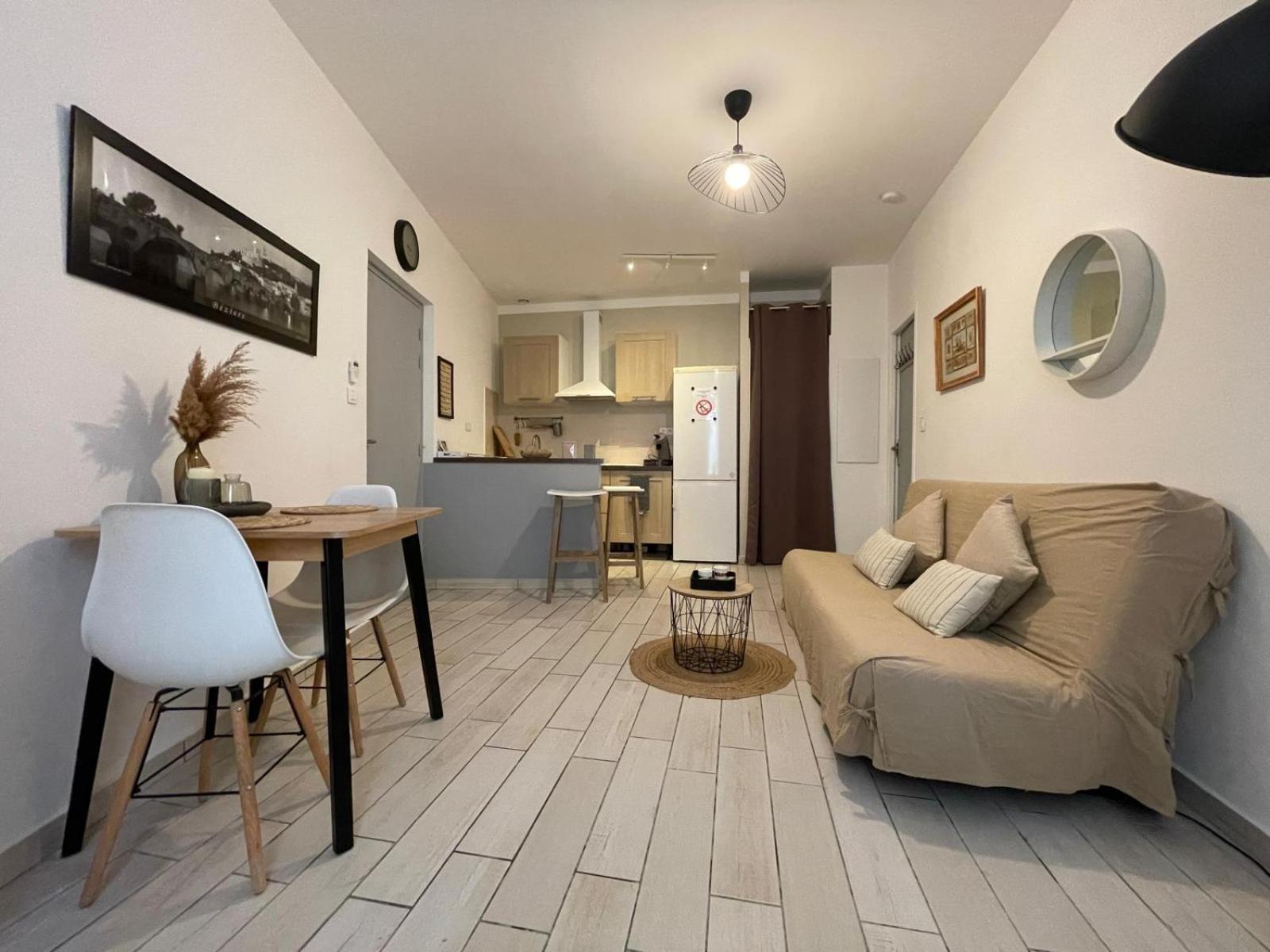 Joli Appartement Hypercentre T2, Classe Meuble De Tourisme 3 Avec Parking Gratuit Beziers Exterior photo